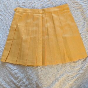 NWOT American Apparel Sunny Pleated Mini Skirt